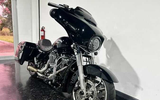 2023 Harley-Davidson FLHX - Street Glide