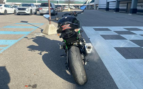 2024 Kawasaki Z900 SE ABS