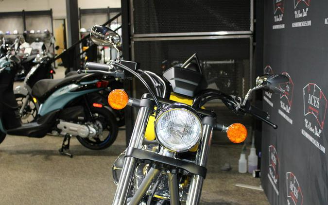 2022 Honda® VT1300CXAN