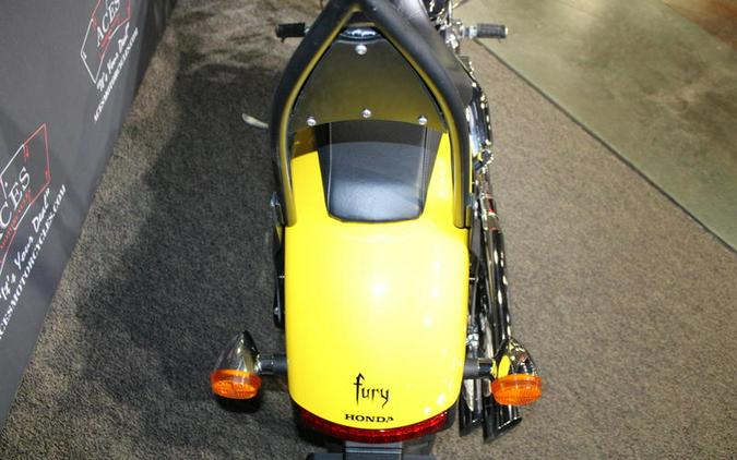 2022 Honda® VT1300CXAN