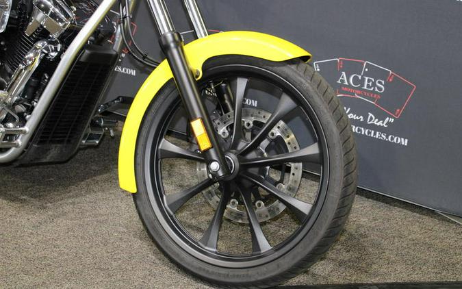 2022 Honda® VT1300CXAN