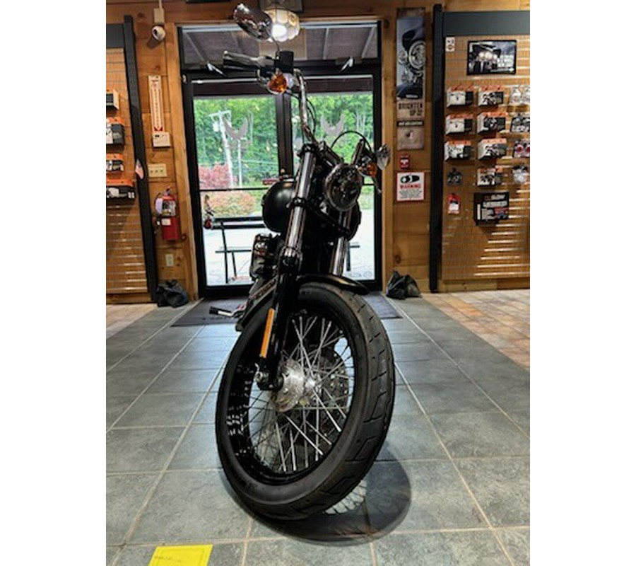 2016 Harley-Davidson Street Bob Black Denim