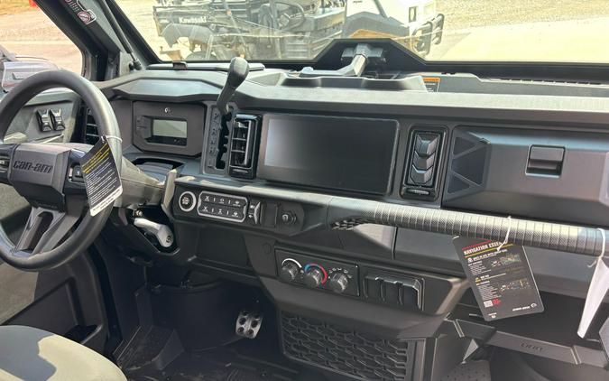 2026 Can-Am Defender MAX Limited HD11