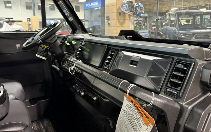 2026 Can-Am Defender XT CAB HD11