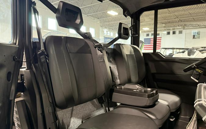 2026 Can-Am Defender XT CAB HD11