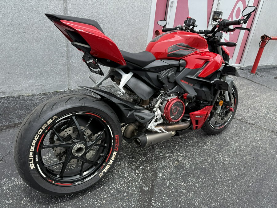2023 Ducati Streetfighter V2 Ducati Red - 06220P