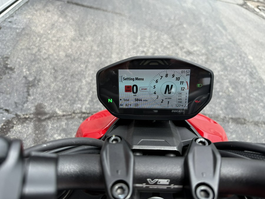2023 Ducati Streetfighter V2 Ducati Red - 06220P