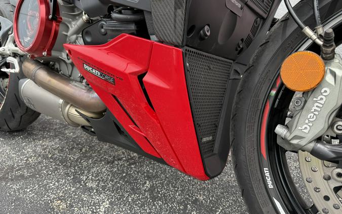 2023 Ducati Streetfighter V2 Ducati Red - 06220P