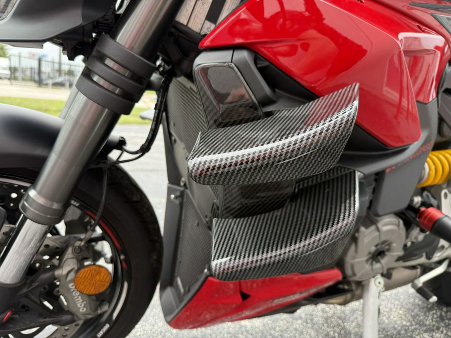 2023 Ducati Streetfighter V2 Ducati Red - 06220P
