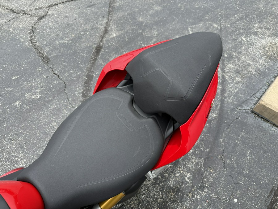 2023 Ducati Streetfighter V2 Ducati Red - 06220P