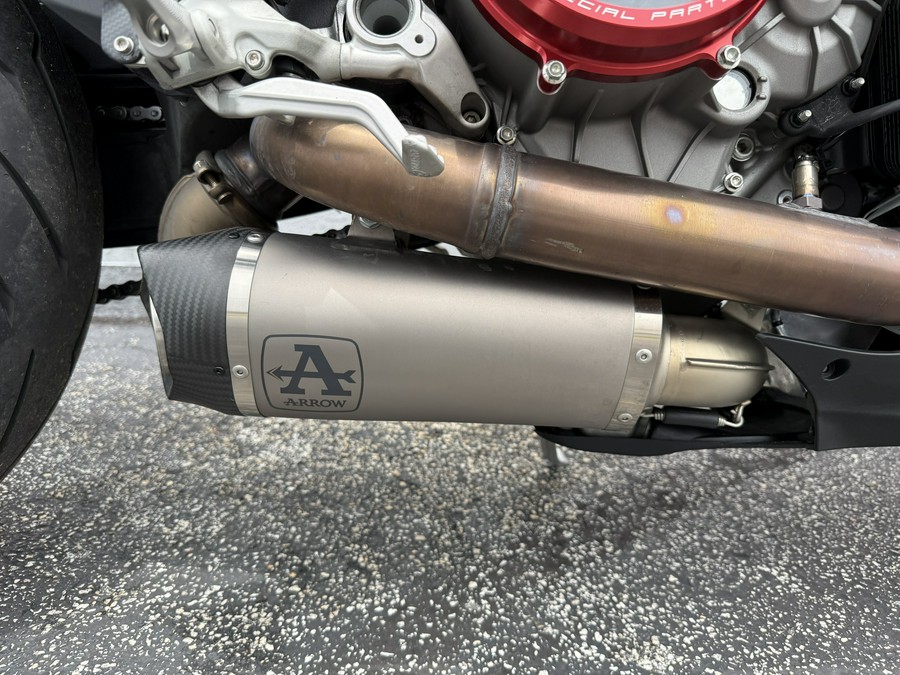 2023 Ducati Streetfighter V2 Ducati Red - 06220P