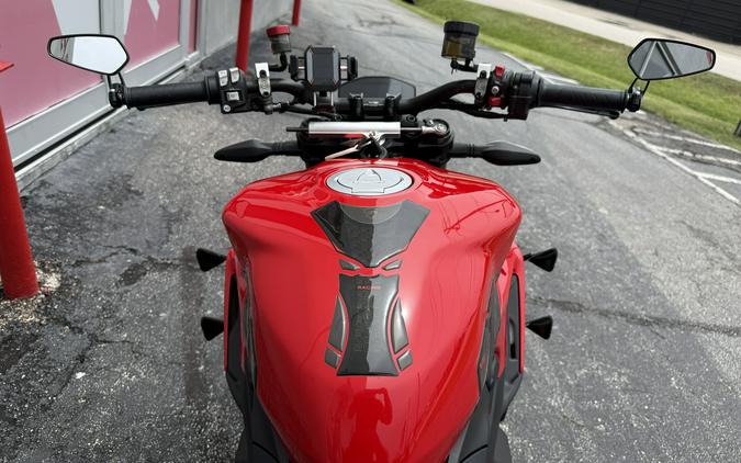 2023 Ducati Streetfighter V2 Ducati Red - 06220P