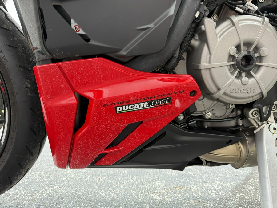 2023 Ducati Streetfighter V2 Ducati Red - 06220P