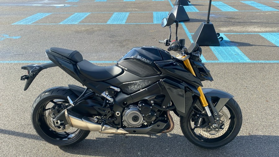 2025 Suzuki GSX-S1000