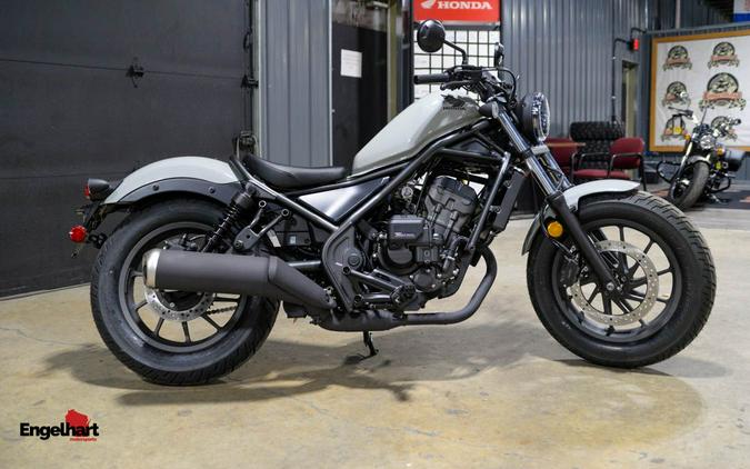 2026 Honda Rebel 300 E-Clutch