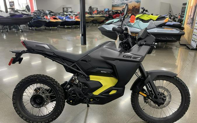 2025 Can-Am Origin® Base