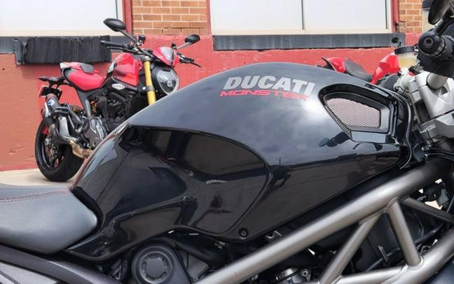 2013 Ducati Monster 1100 EVO