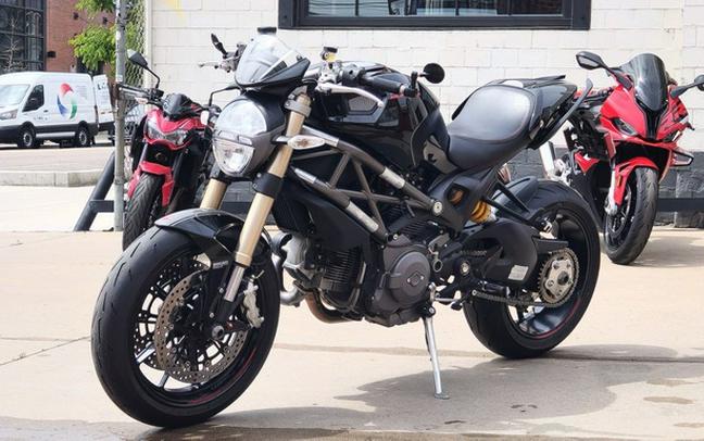 2013 Ducati Monster 1100 EVO