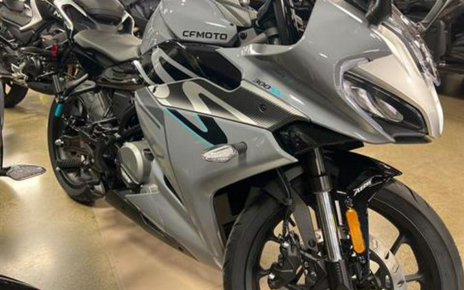 2023 CFMOTO 300SS