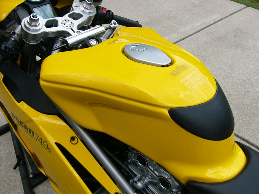 2004 Ducati 749S