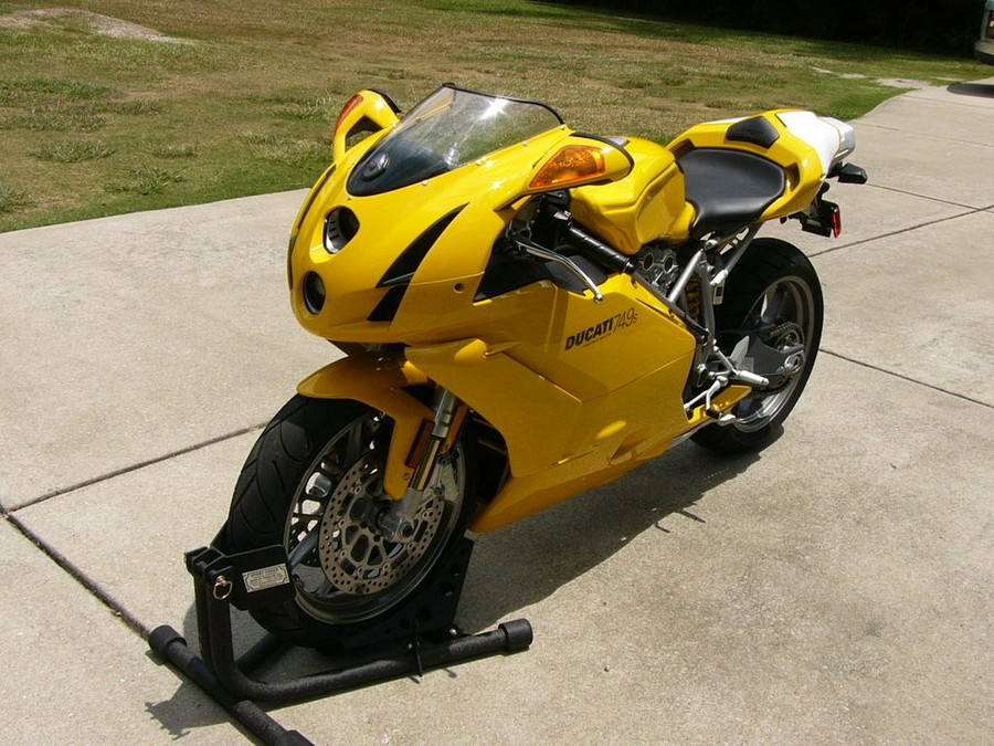 2004 Ducati 749S