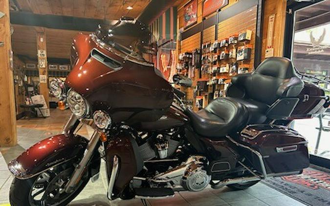 2019 Harley-Davidson Electra Glide Ultra Classic Twisted Cherry