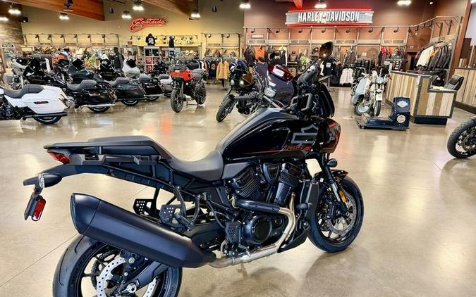 2026 Harley-Davidson® Pan America® 1250 ST