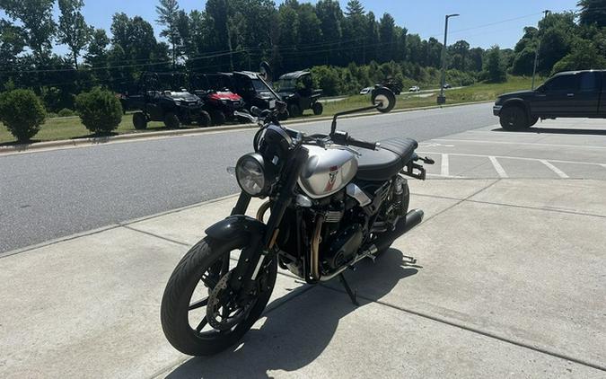 2025 Triumph Speed Twin 900 Aluminium Silver/Carnival Red/Jet Black