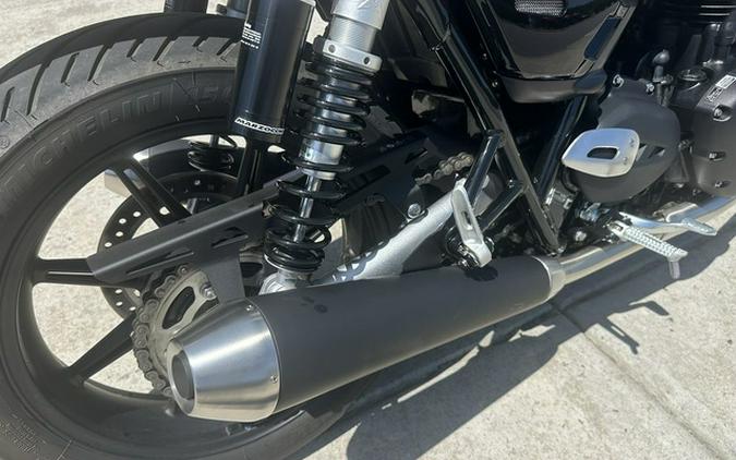2025 Triumph Speed Twin 900 Aluminium Silver/Carnival Red/Jet Black