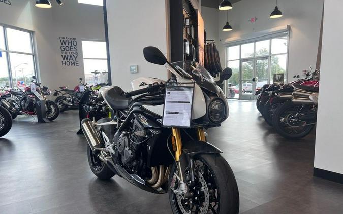 2024 Triumph Speed Triple 1200 RR