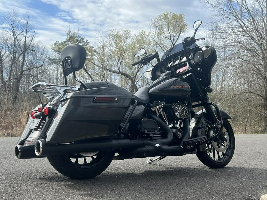 2019 Harley-Davidson® FLHXS - Street Glide® Special