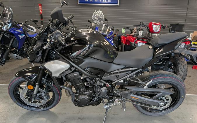 2025 Kawasaki Z900 ABS