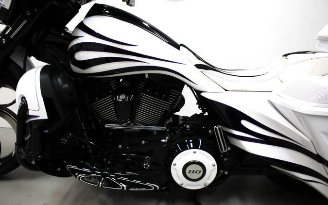 2016 Harley Davidson Street Glide CVO FLHXSE Screamin Eagle