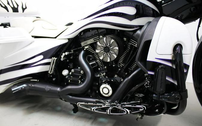 2016 Harley Davidson Street Glide CVO FLHXSE Screamin Eagle