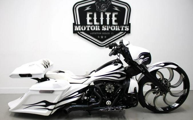 2016 Harley Davidson Street Glide CVO FLHXSE Screamin Eagle