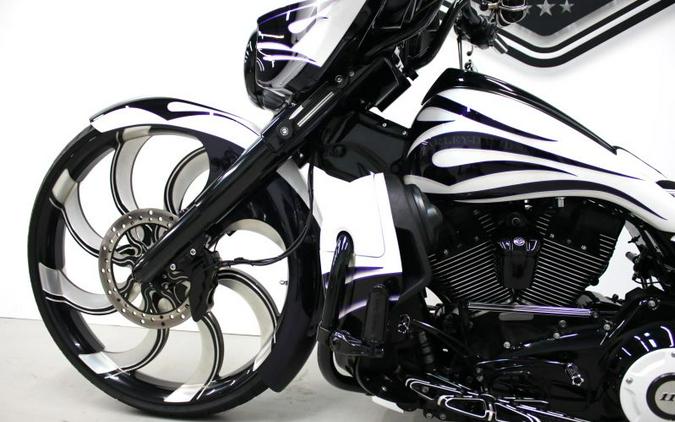 2016 Harley Davidson Street Glide CVO FLHXSE Screamin Eagle