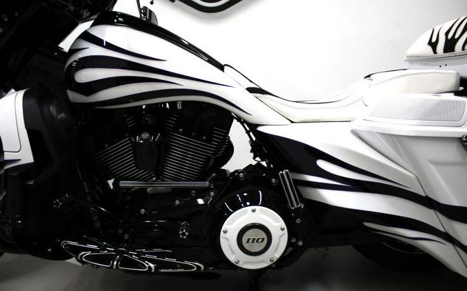 2016 Harley Davidson Street Glide CVO FLHXSE Screamin Eagle