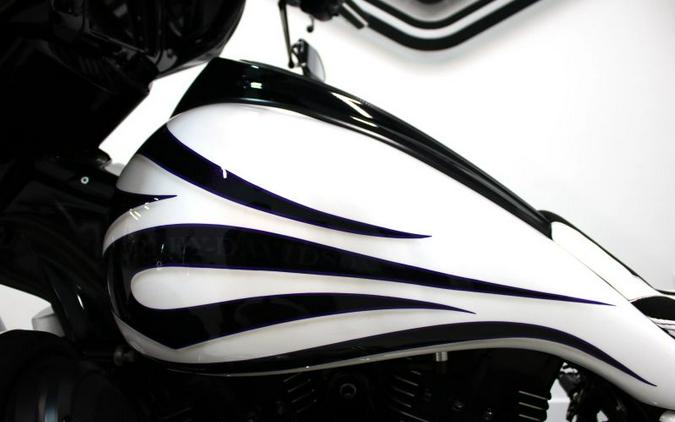 2016 Harley Davidson Street Glide CVO FLHXSE Screamin Eagle