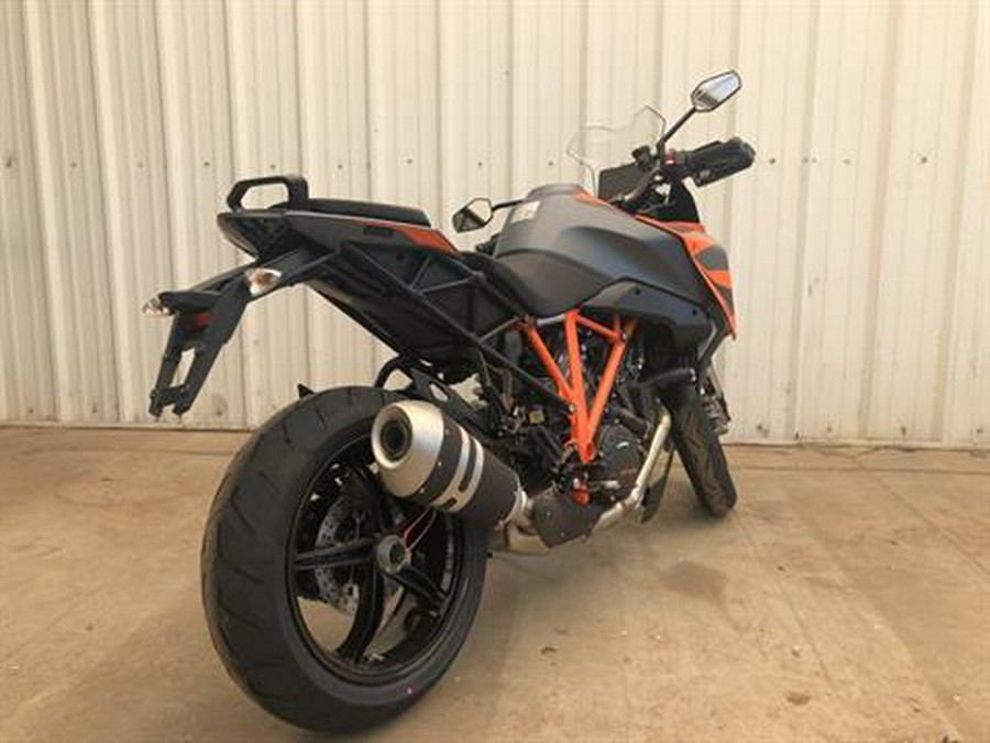 2023 KTM 1290 Super Duke GT