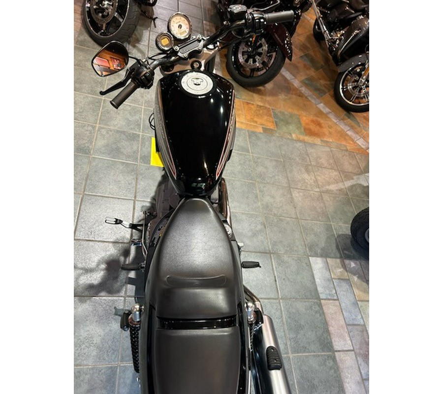 2010 Harley-Davidson XR1200™ Vivid Black