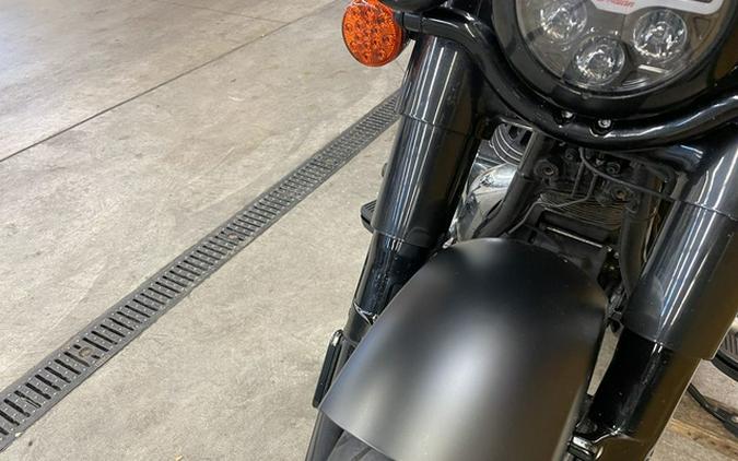 2022 Indian Chief Bobber Dark Horse Black Smoke