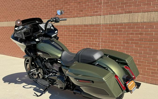 2026 Harley-Davidson® Road Glide® Olive Steel Metallic / Vivid Black Black Trim