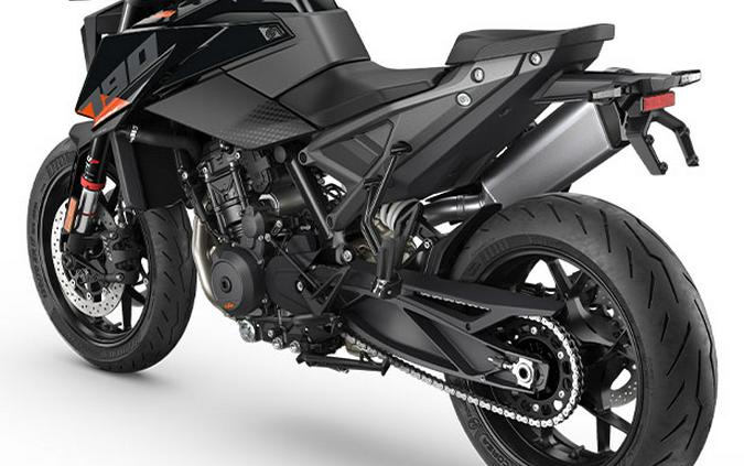 2027 KTM 790 Duke