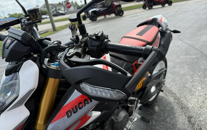 2026 Ducati Hypermotard V2 Sp