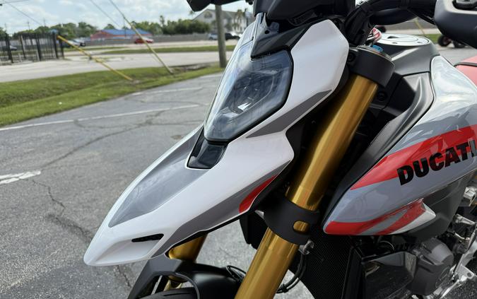 2026 Ducati Hypermotard V2 Sp