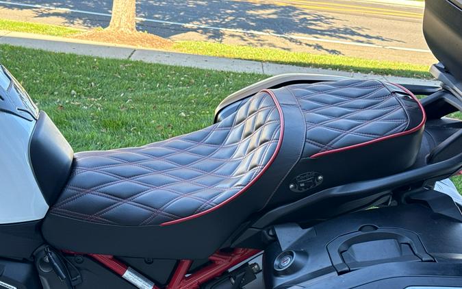 2025 Ducati Multistrada V4 S Travel & Radar