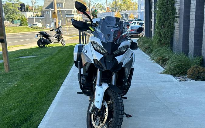 2025 Ducati Multistrada V4 S Travel & Radar