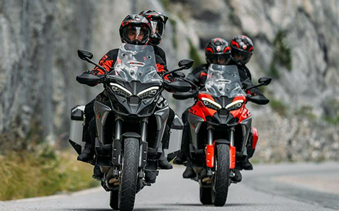 2025 Ducati Multistrada V4 S Travel & Radar