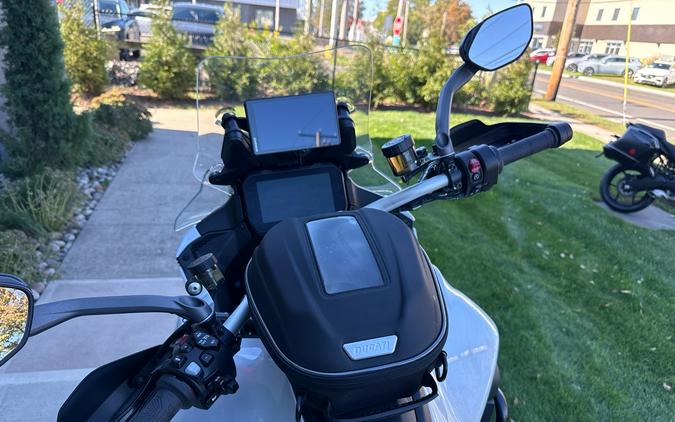 2025 Ducati Multistrada V4 S Travel & Radar