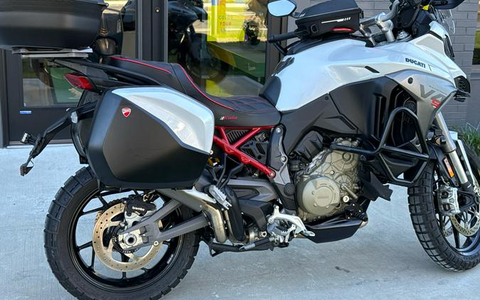 2025 Ducati Multistrada V4 S Travel & Radar
